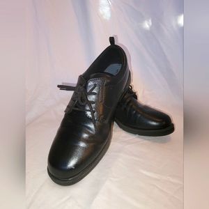Kids dress shoe